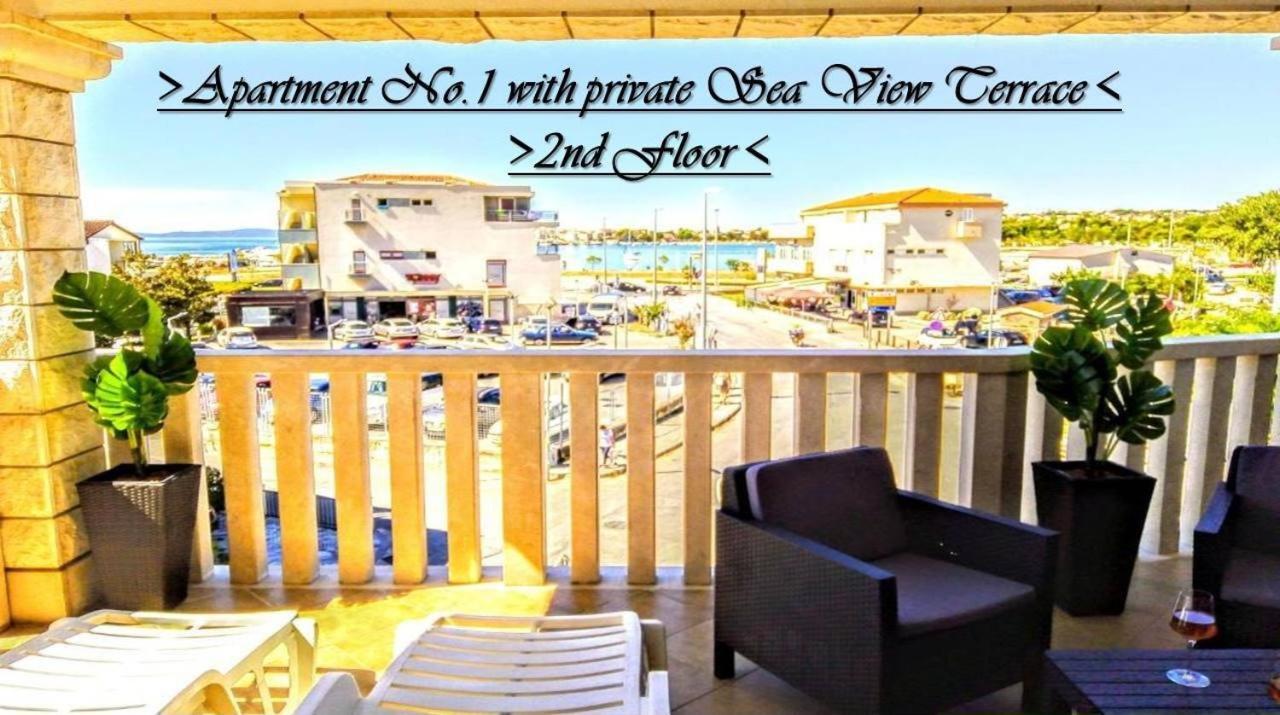 House White Stone Split Apartment Подстрана Екстериор снимка
