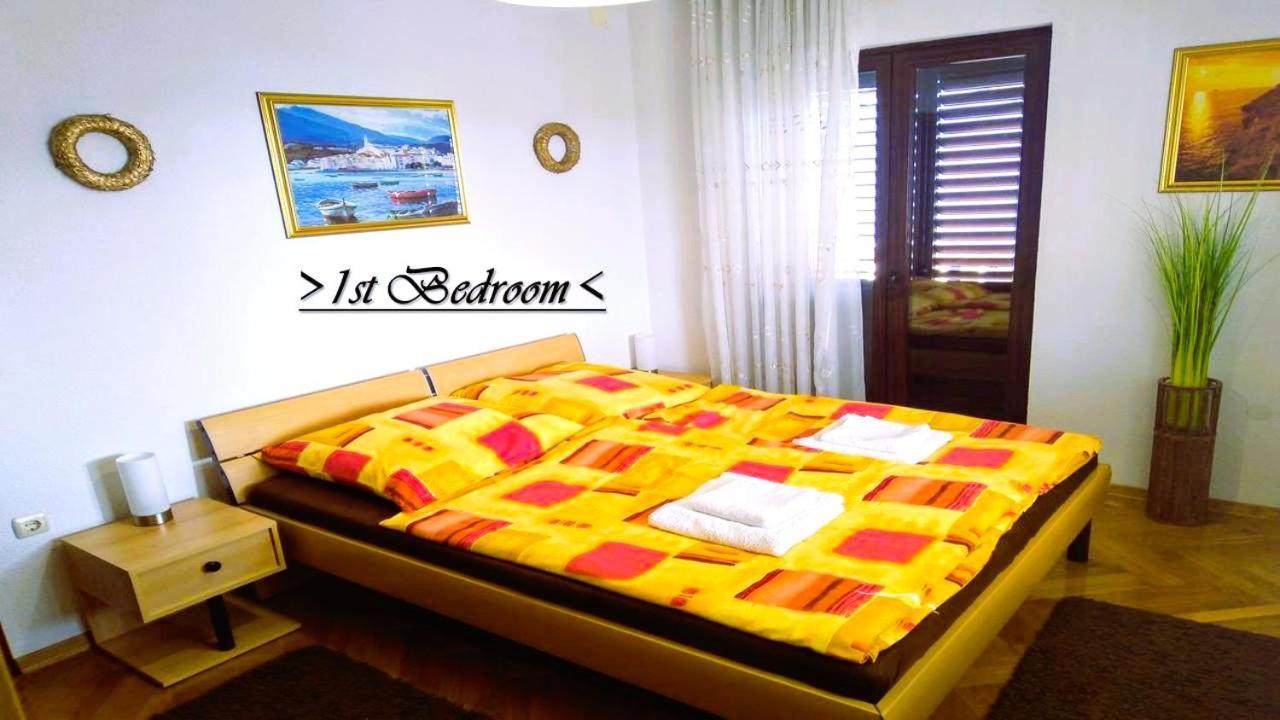 House White Stone Split Apartment Подстрана Екстериор снимка
